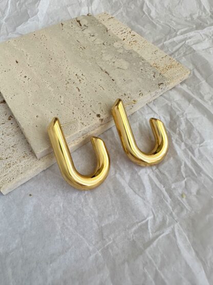 Beth gold - gold earrings, golden earrings, stainless steel earrings, hoop earrings, statement earrings, ατσαλινα σκουλαρικια, χρυσα σκουλαρικια, σκουλαρικια κρικοι, μεγαλα σκουλαρικια, εντονα σκουλαρικια