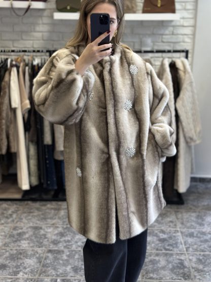 Lu fur coat