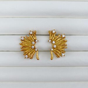 carly - flower earrings, gold earrings, stud earrings, stainless steel earrings, χρυσα σκουλαρικια, σκουλαρικια απο ατσαλι